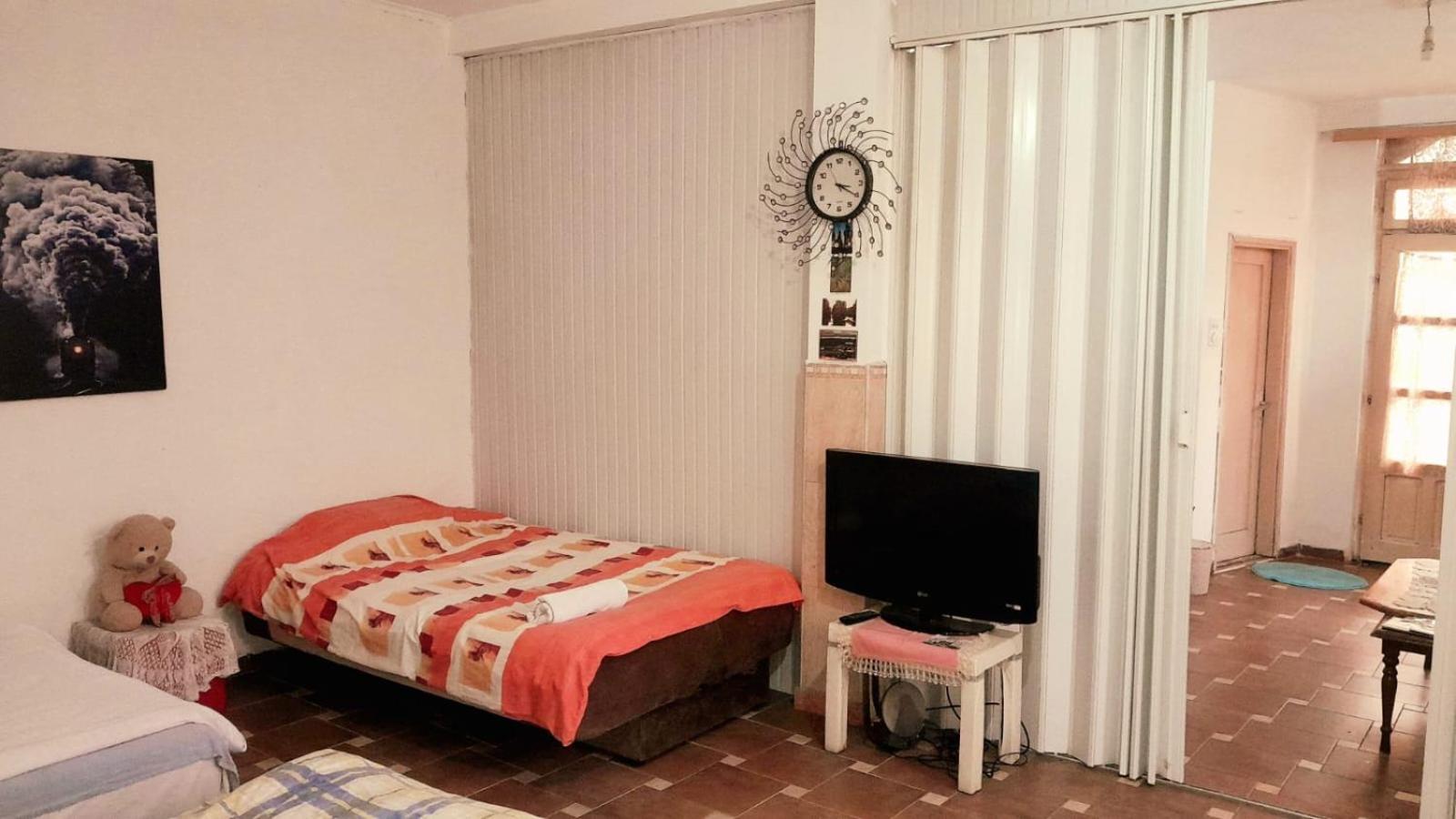 Bed and Breakfast Adem'S Cozy Terrace Retreat Скоп'є Екстер'єр фото